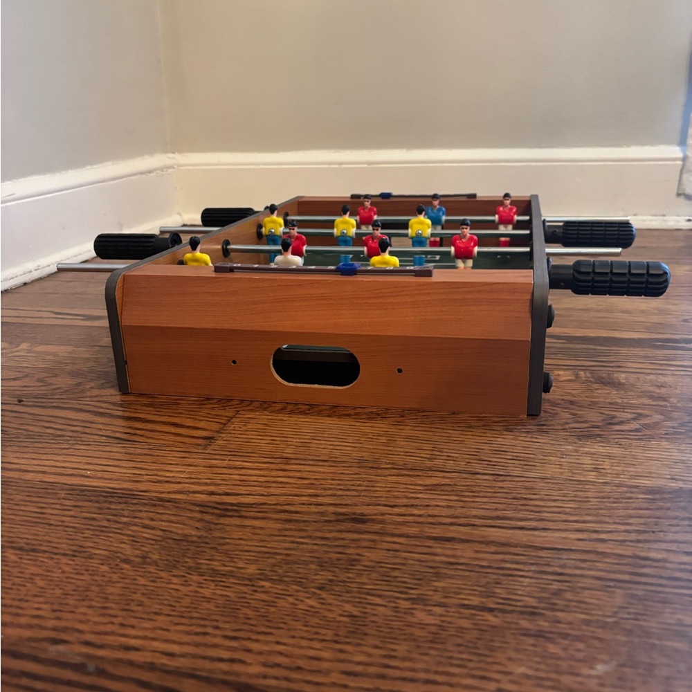 Wooden 6 on 6 Foosball Tabletop Soccer Game with counters - Picture 11 of 11